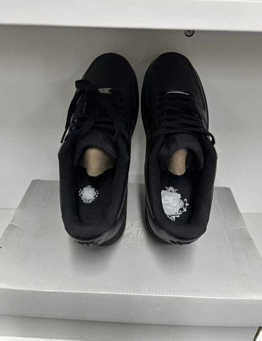 Buty koszykówki Nike Air Force 1 czarny R.45