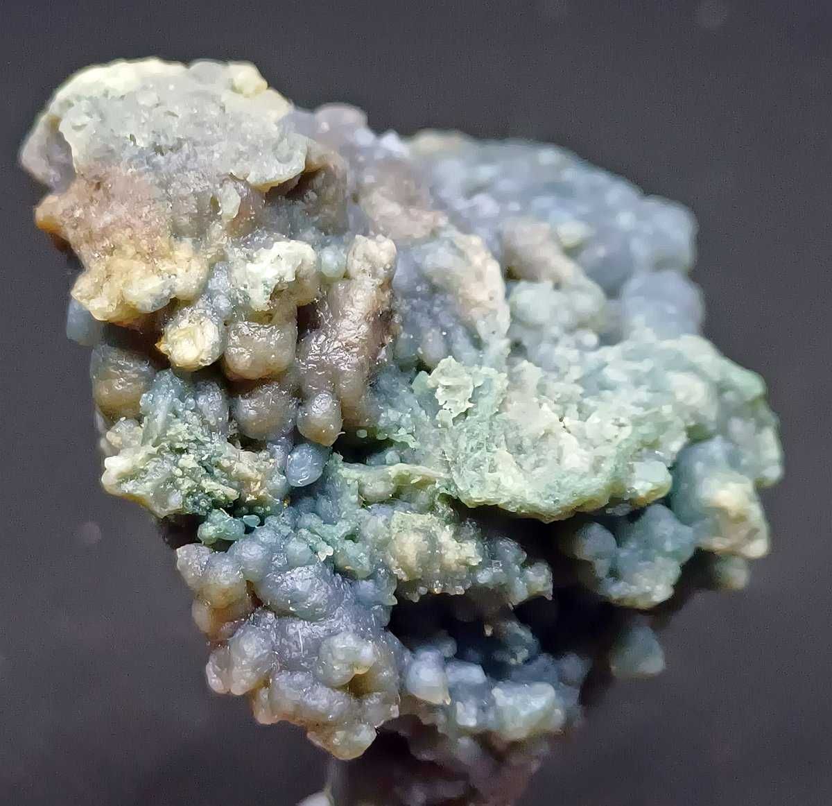 Chalcedon agat winogronowy Sulawesi