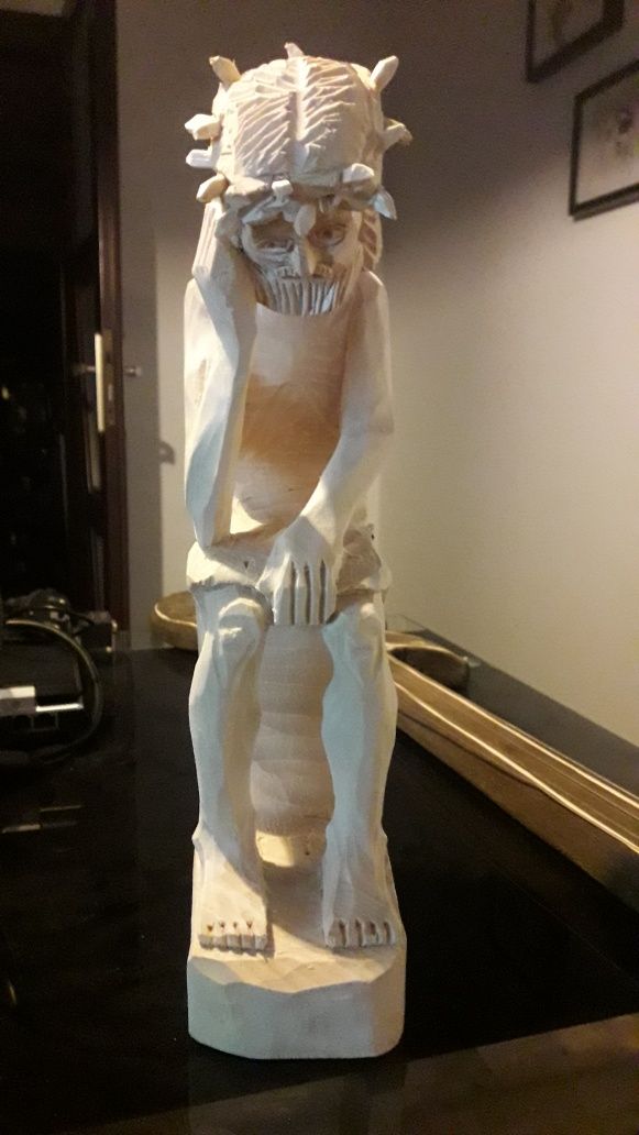 Rzeźba Jezus Frasobliwy rękodzieło artysta prezent