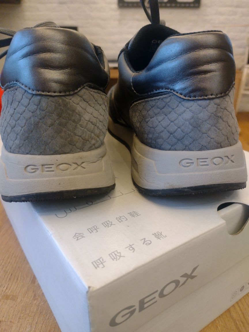 Sneakersy Geox respira założone kilka razy