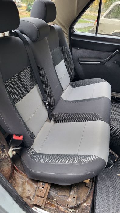 Автомобіль Волга Газ 24