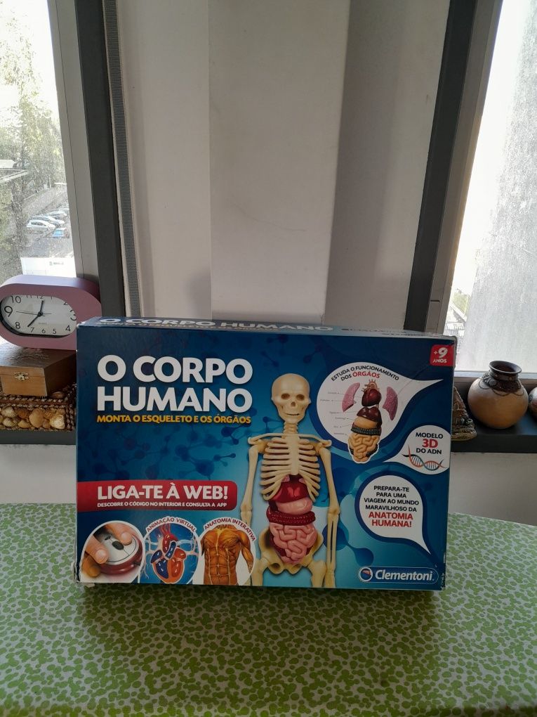 Vendo Jogo O CORPO HUMANO muito bonito em bom estado