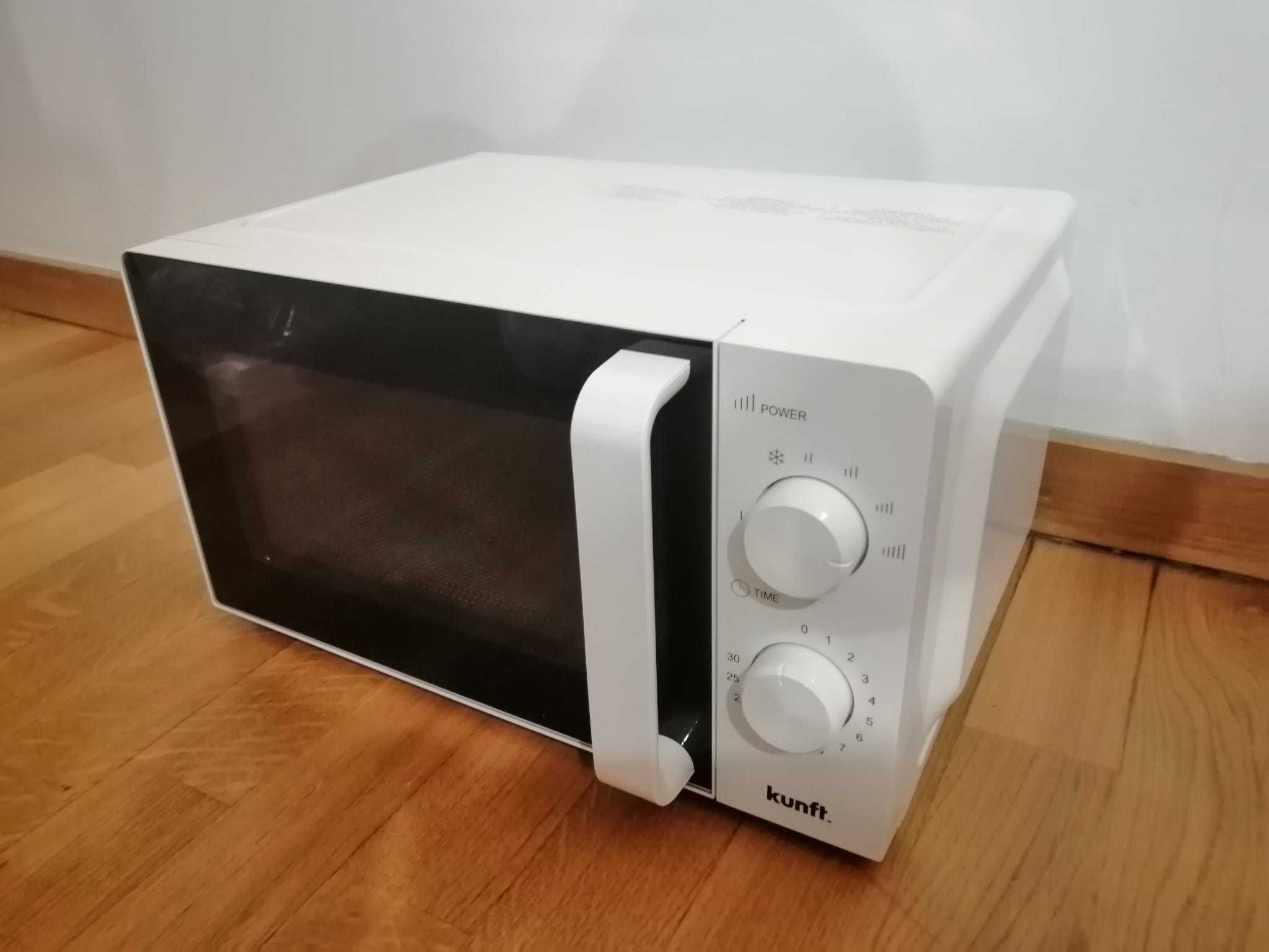 Micro-ondas 20L NOVO