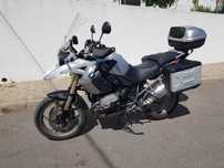 Vendo BMW 1200 GS em muito bom estado. Primeiro proprietário.