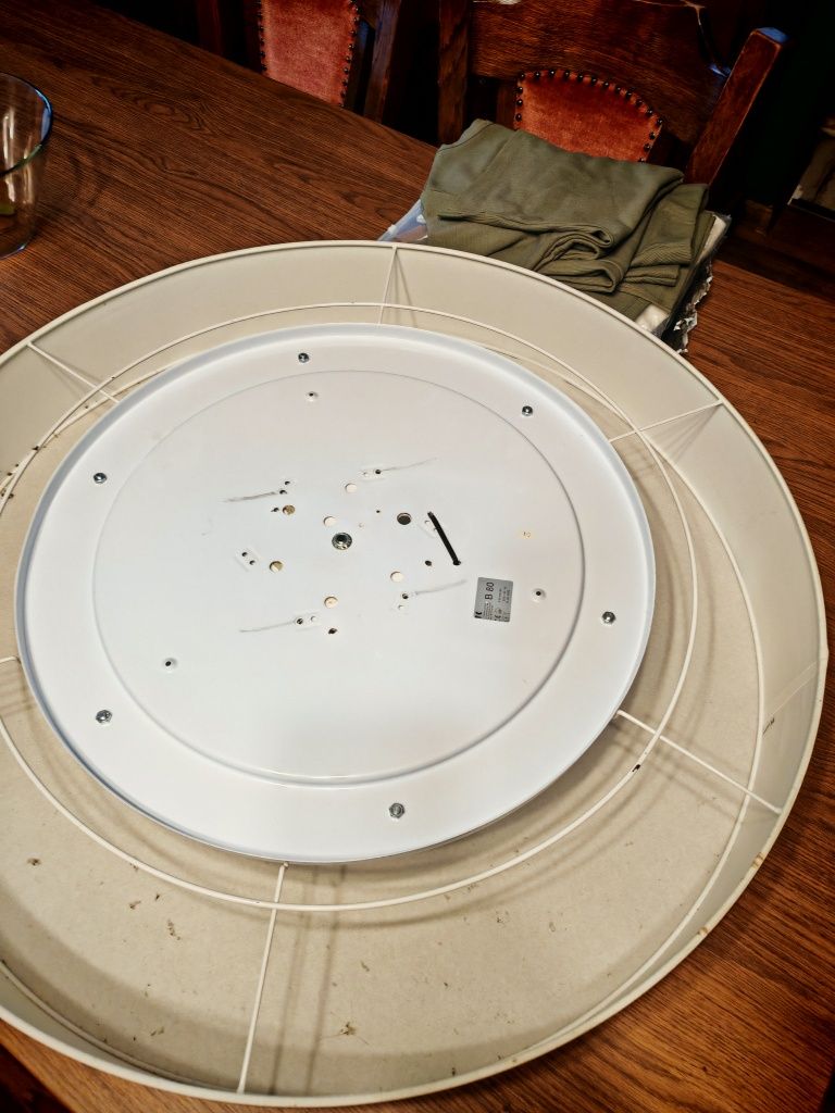 Sprzedam lampę do salonu garderoby 80cm