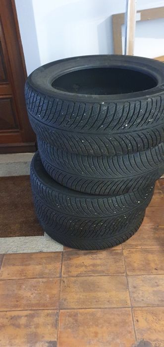 Pneus michelin 215/55 R 18