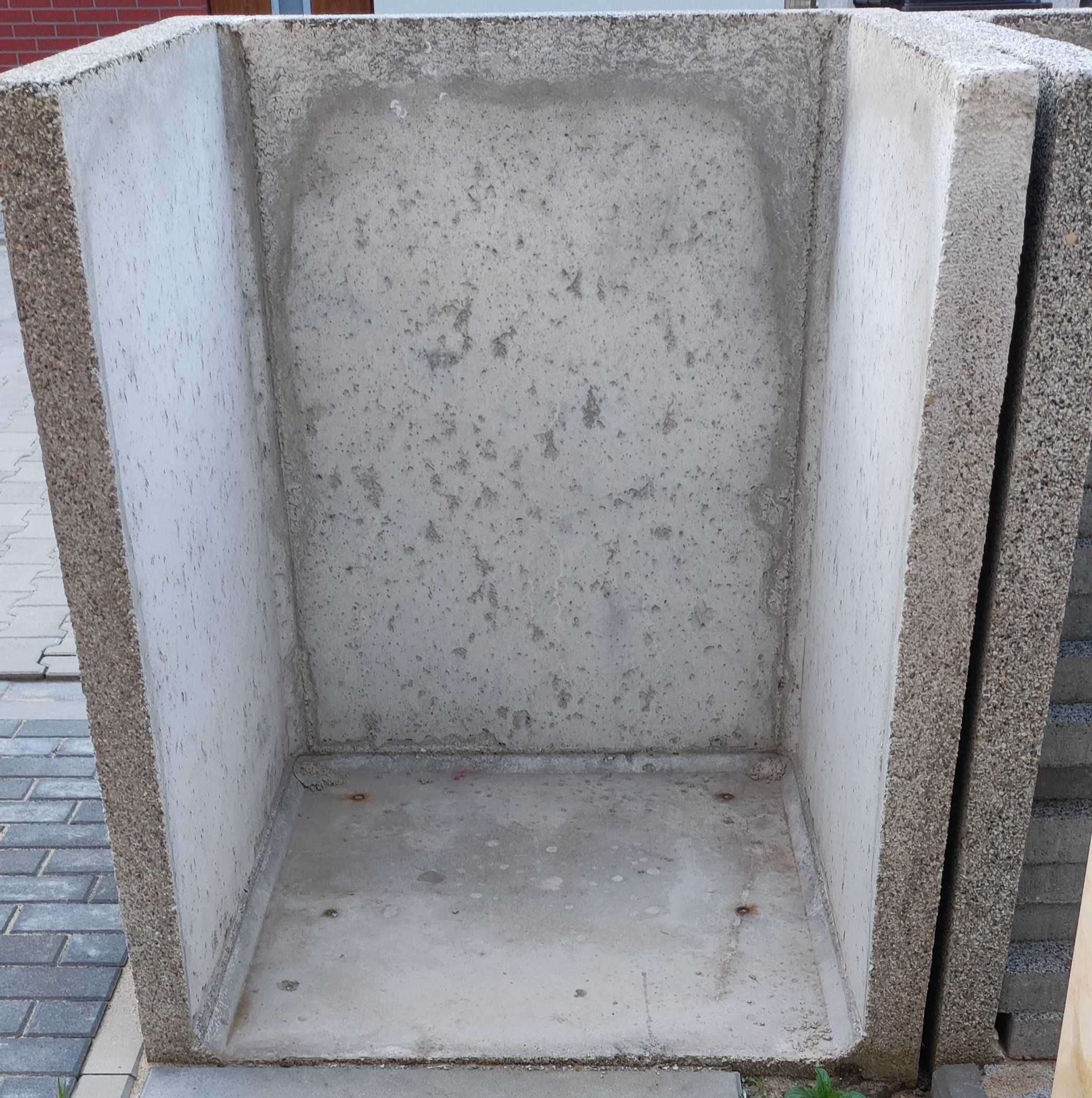 Obudowa żelbetowa osłona betonowa na śmietnik zbrojona