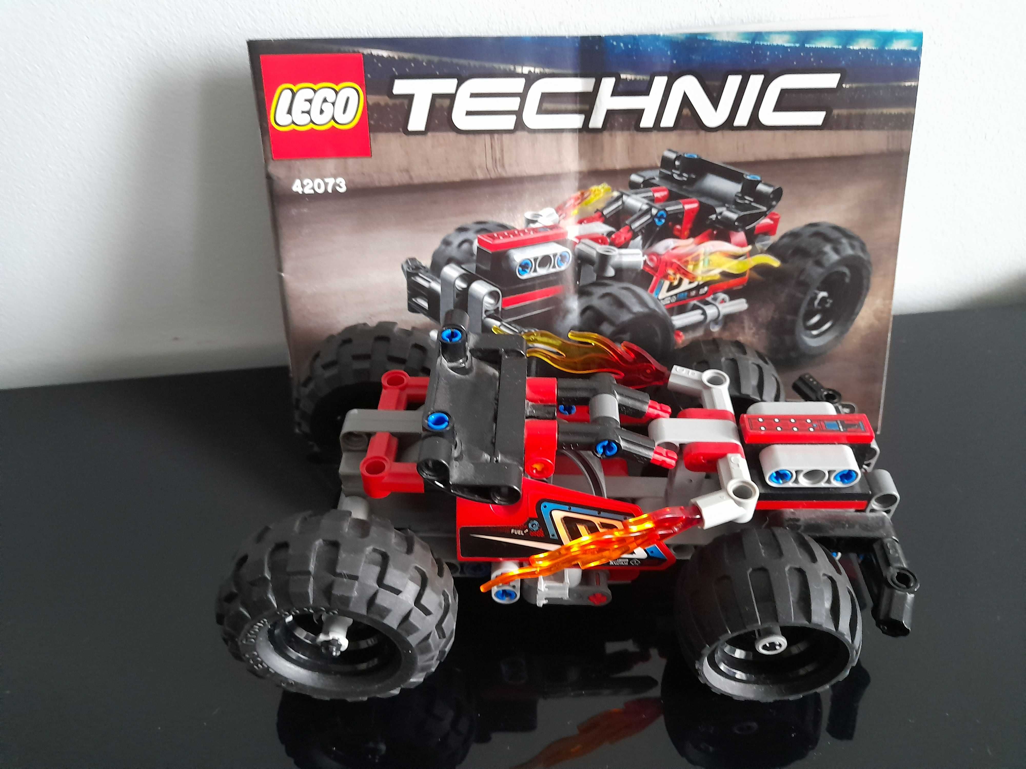 Lego Technik 42073 Wyścigówka - zestaw 4