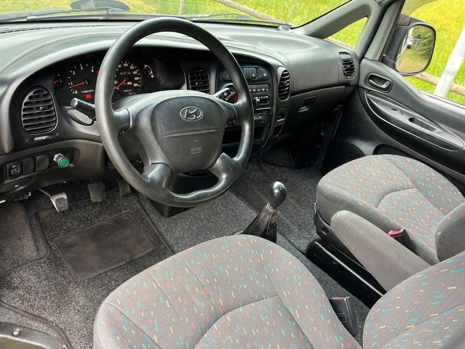 Hyundai H1 2,5 CRDI