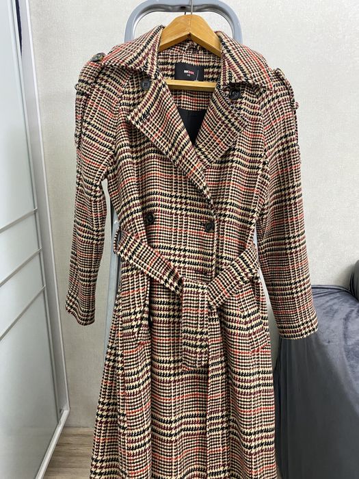 Пальто жіноче демісезонне