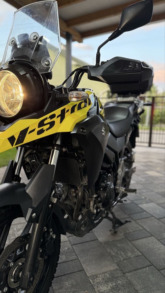 Продам мотоцикл Suzuki V-Strom 250