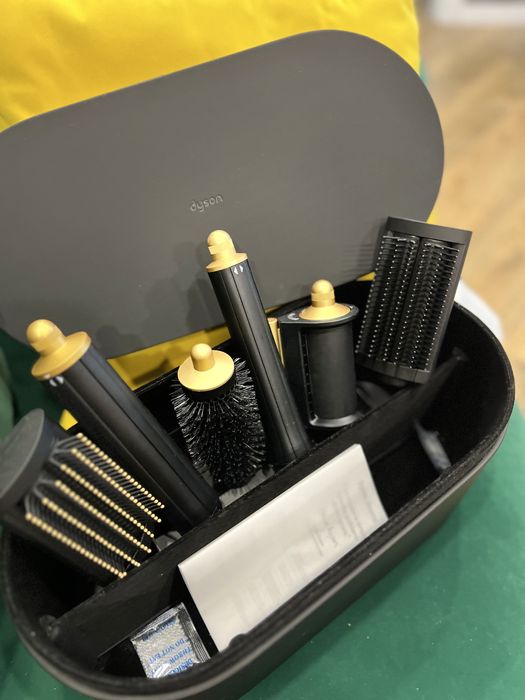 Фен-стайлер dyson