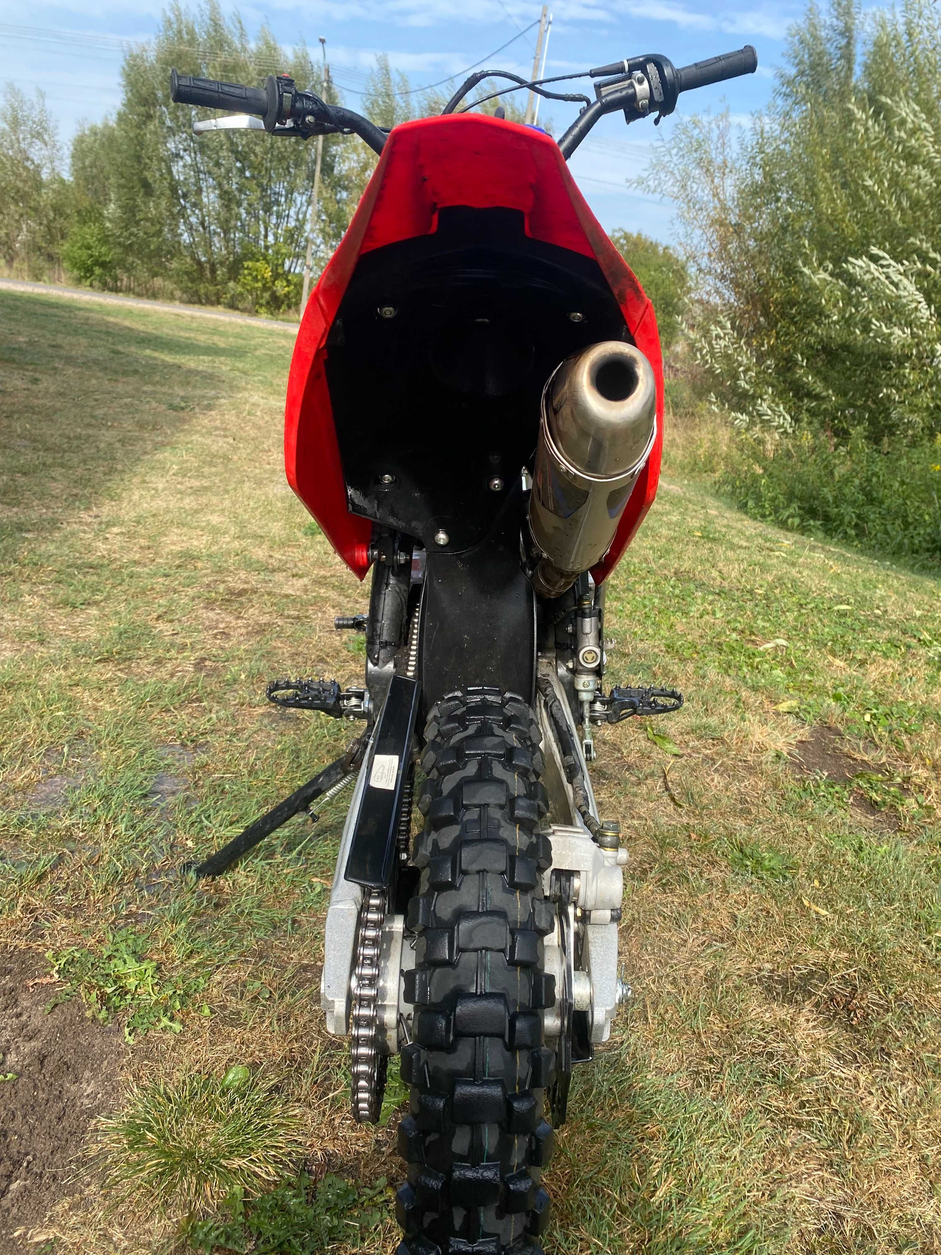 Cross Apollo  RXF 125.