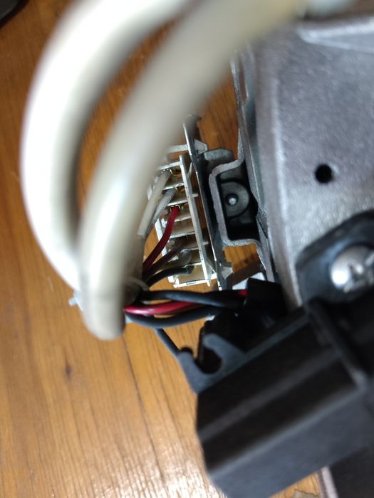 Мотор на стиральную машинку Indesit