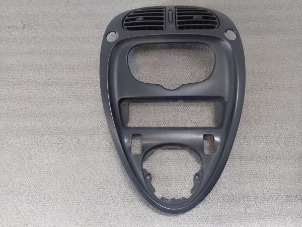 Moldura da consola central / rádio / aro CITROËN Xsara Picasso (N68)