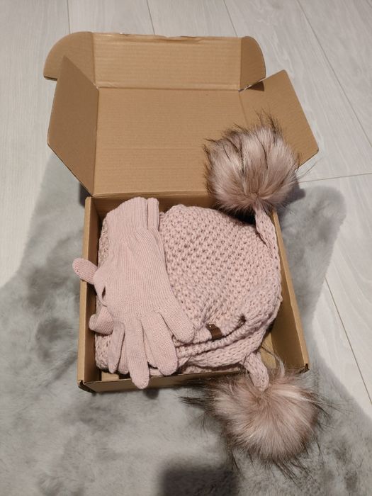 Zestaw zimowy/czapka*szalik*rękawiczki