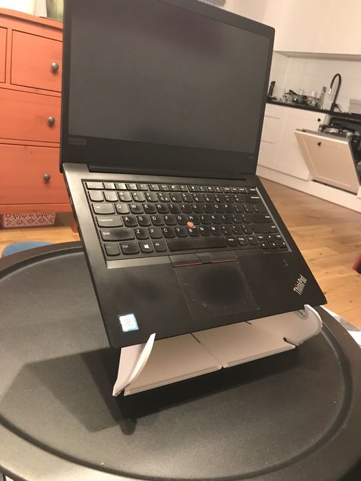 Podstawka pod laptopa