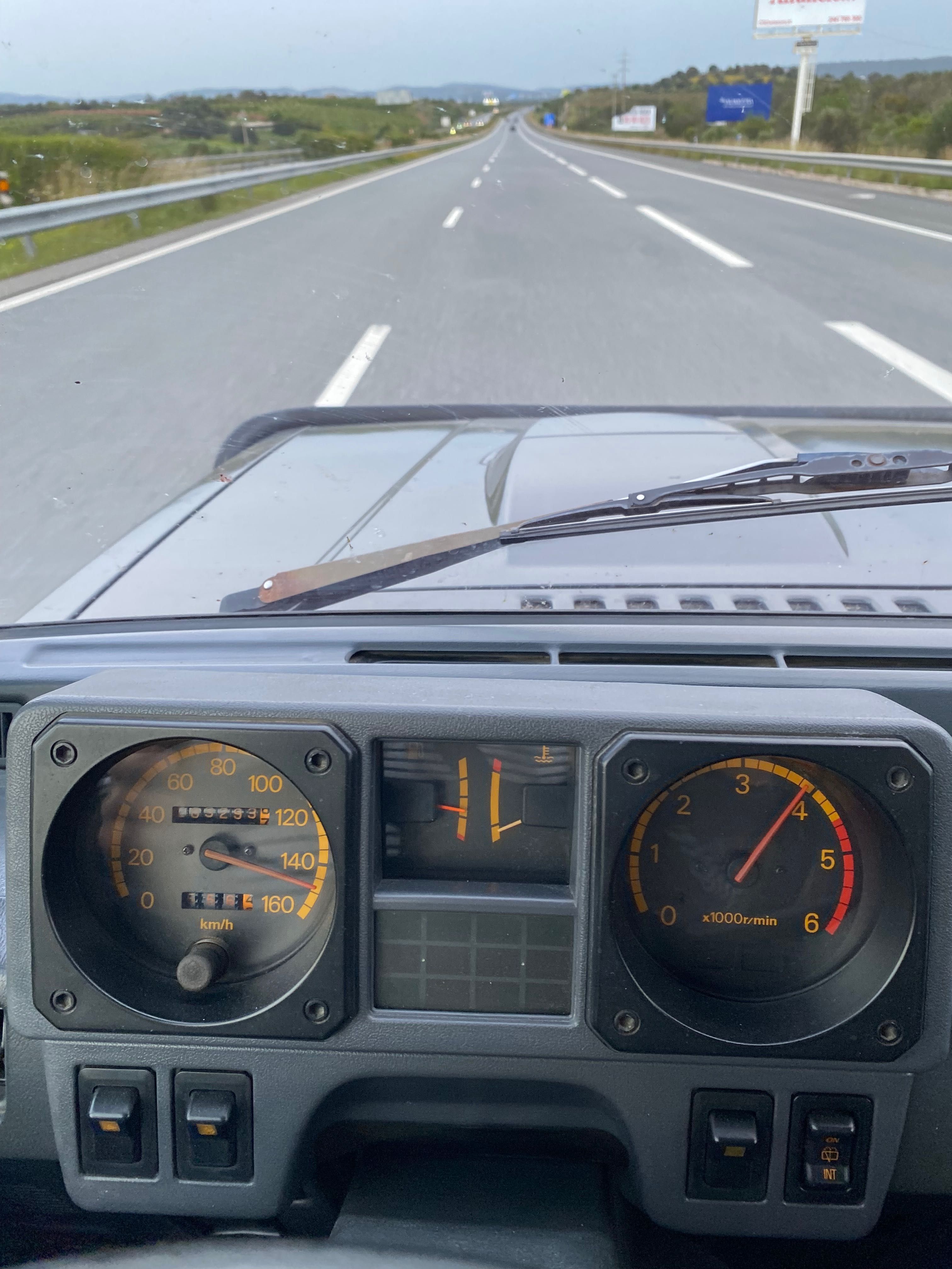 Mitsubishi pajero mk1 2.5