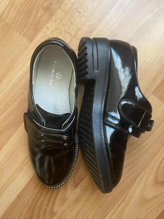 Туфлі дитячі чорні 30 розмір