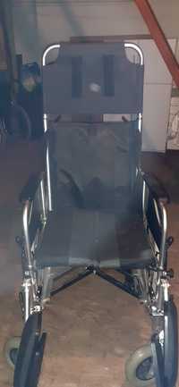 Wózek inwalidzki stabilizujący głównie plecy.firmy Timago