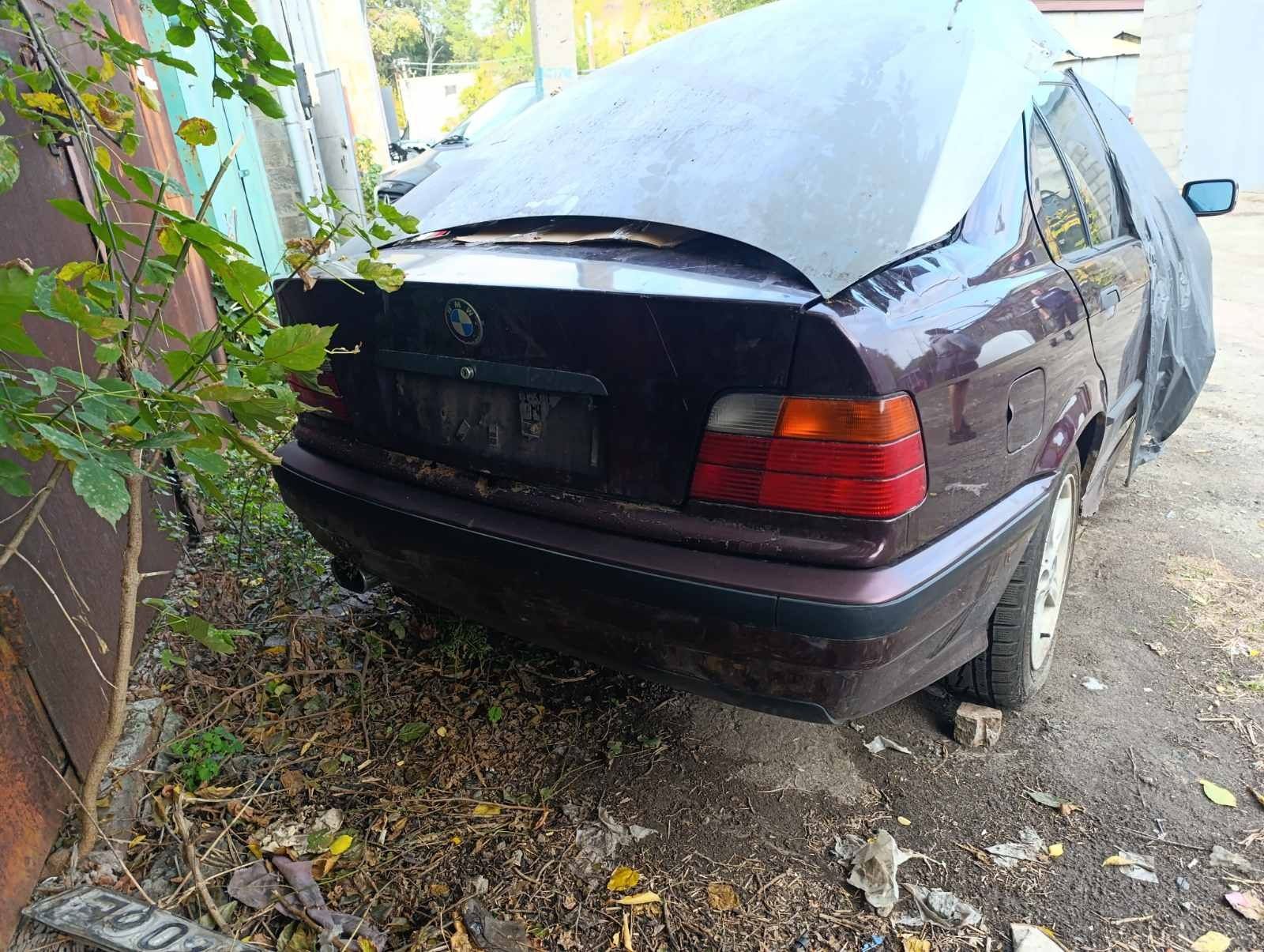 Разборка бмв е36 1.8 бензин