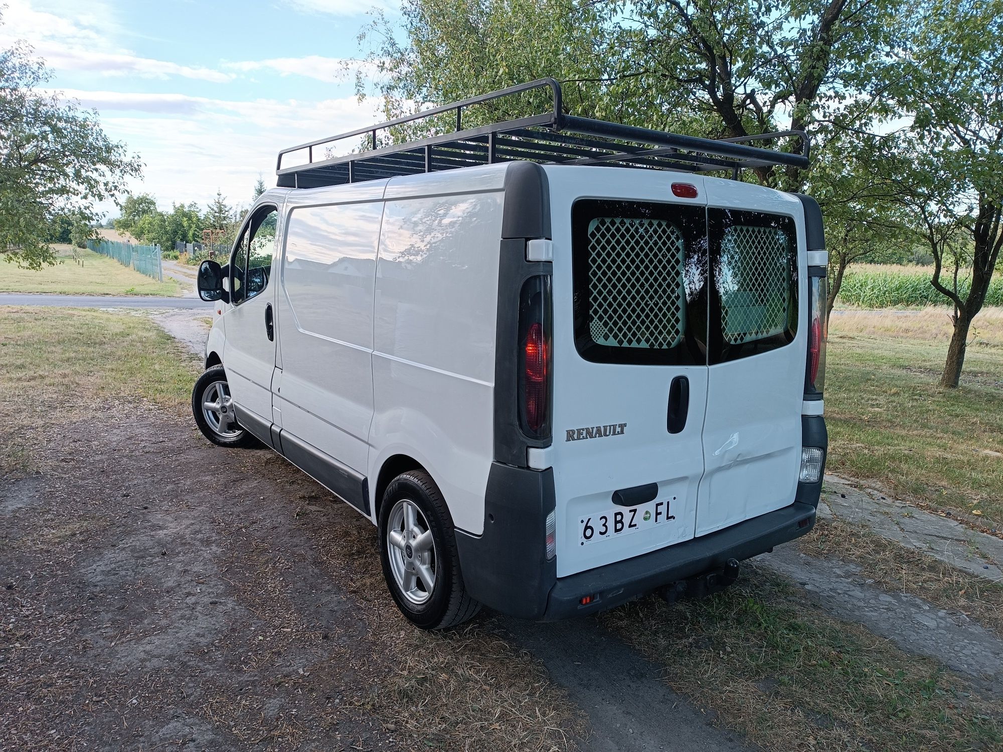 Renault Trafic 1.9 dCi 2006 tylko 141 tyś, Klima, Hak, Alufelgi, Bagaż