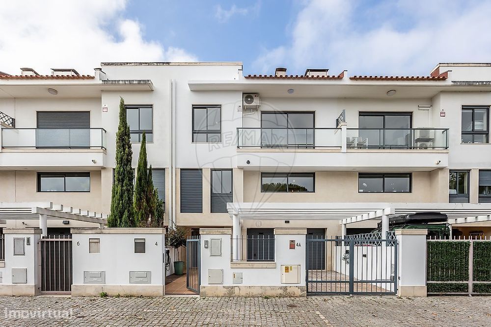 Moradia T4 para arrendamento