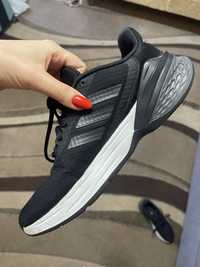 Кроссовки Adidas Response 37 р. хорошее состояние