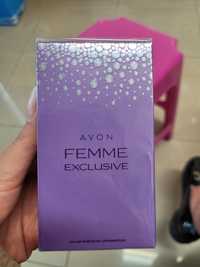 Femme exclusive Avon