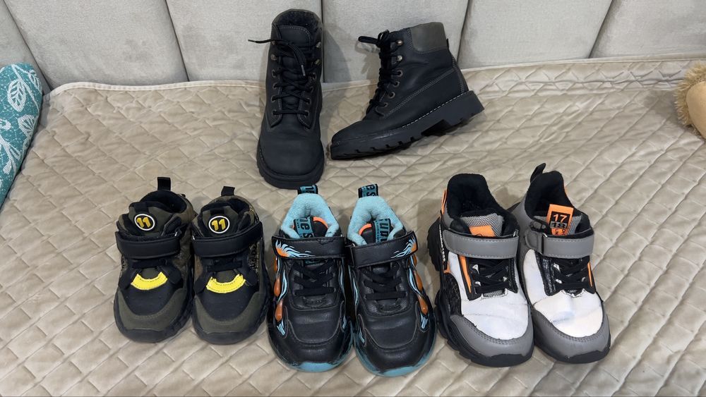 Гортай Кросовки демісезоннє взуття  nike adidas 23,26,27,28,31