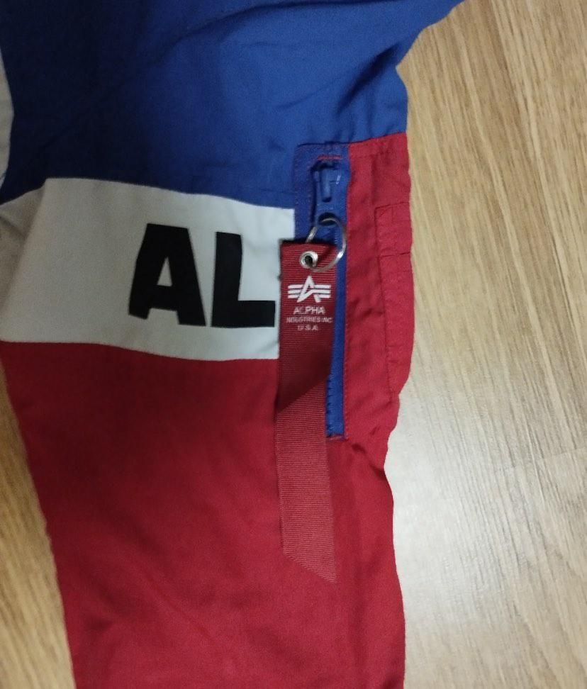 Бомбер Alpha Industries