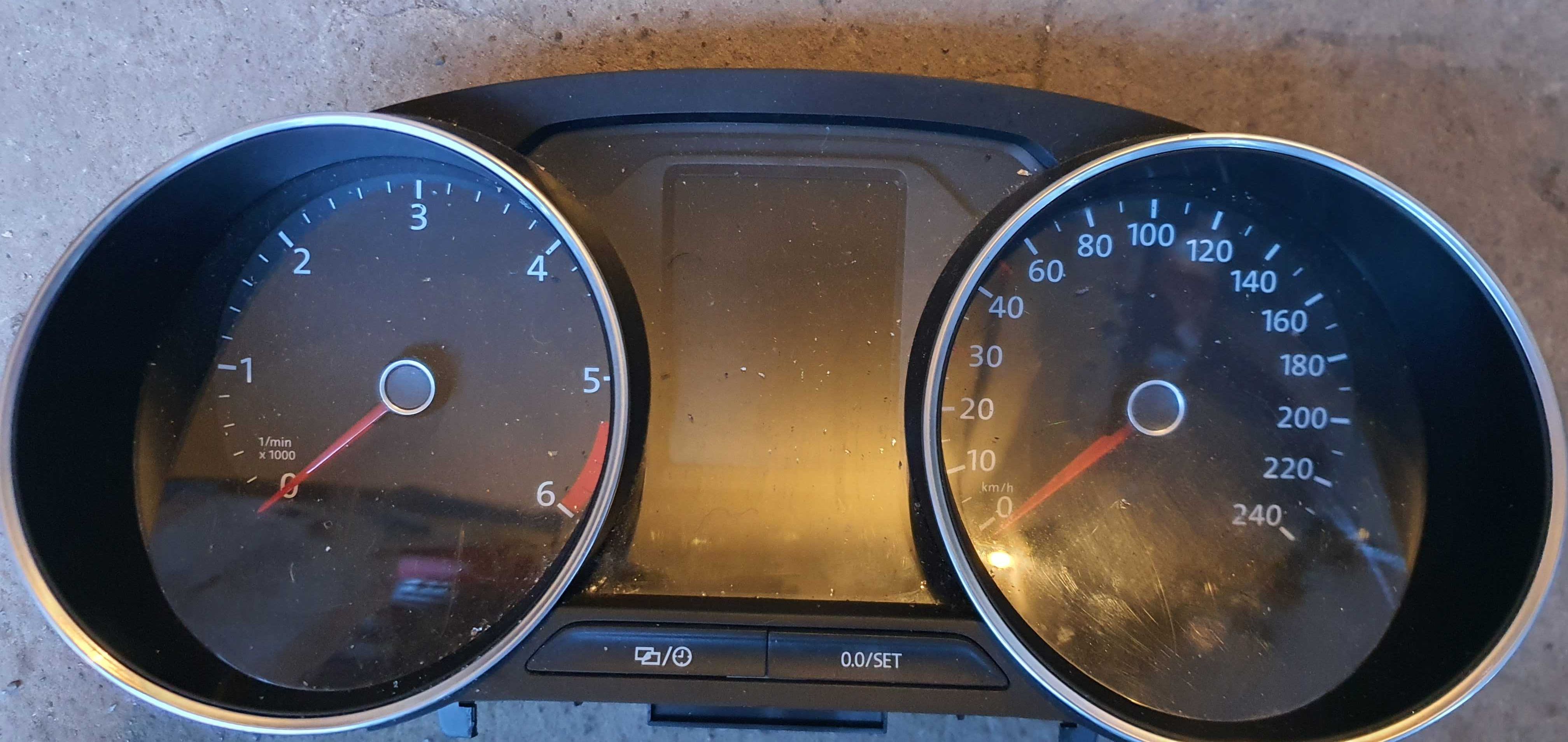 VW POLO 6r LIFT 1.4 tdi CR licznik zegary 6C0  920  731E 2015r