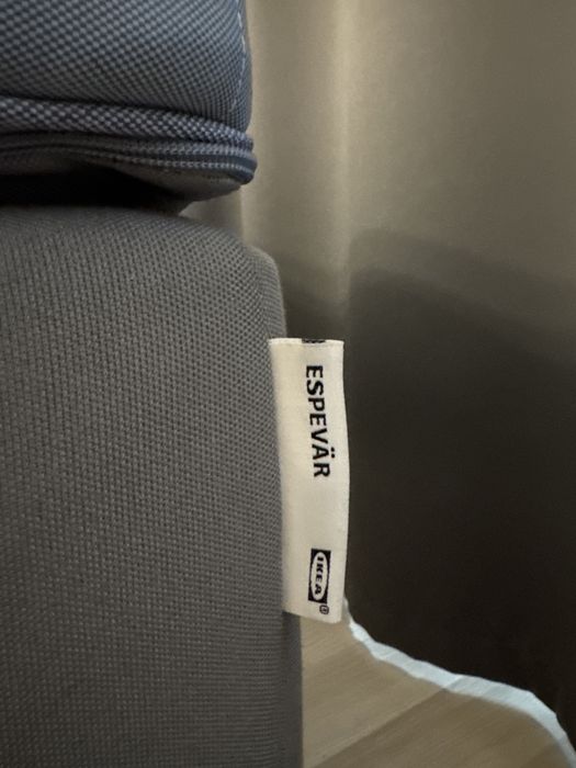 Łóżko kontynentalne z materacem  Ikea 140x200  w idealnym stanie