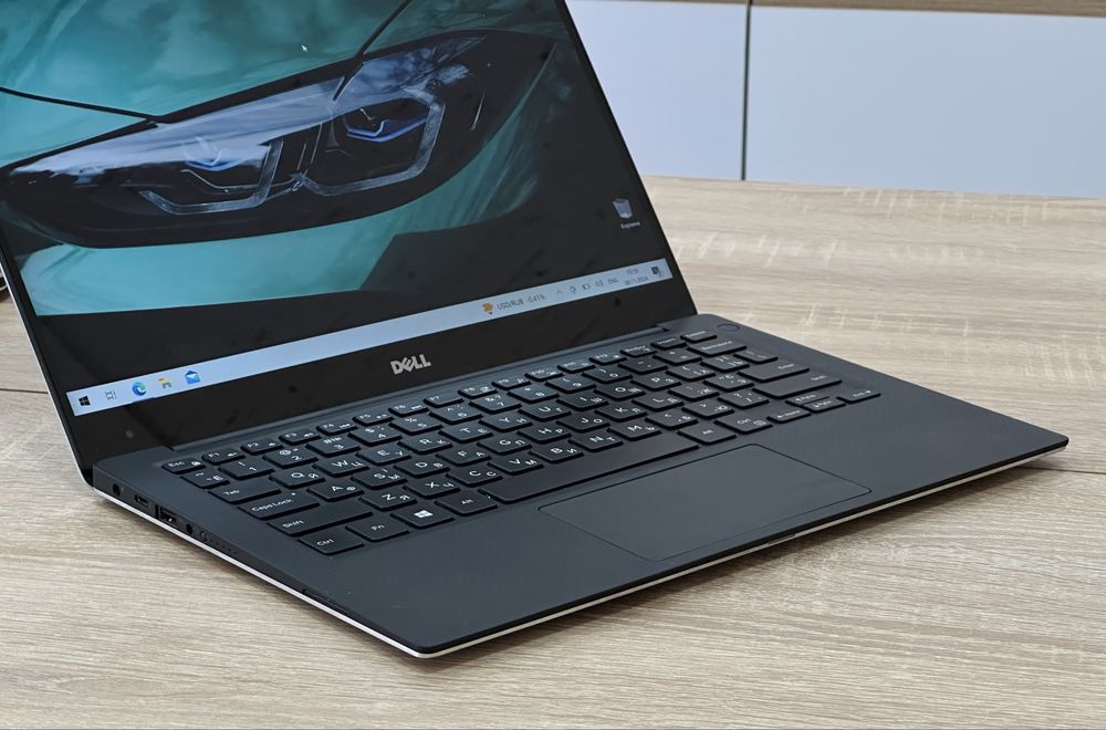 Dell XPS 13 9360 8RAM 256SSD i5-8250 13.3"FullHD IPS Touch