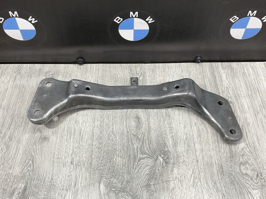 Траверса МКПП 6-ти ступ Е34/E31 M60/M62 Код:858