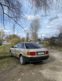 Продаю Audi 80 1.8