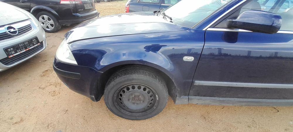 VW PASSAT B5 FL LIFT BŁOTNIK LEWY PRZEDNI PRZÓD LB5N nr. 20/9