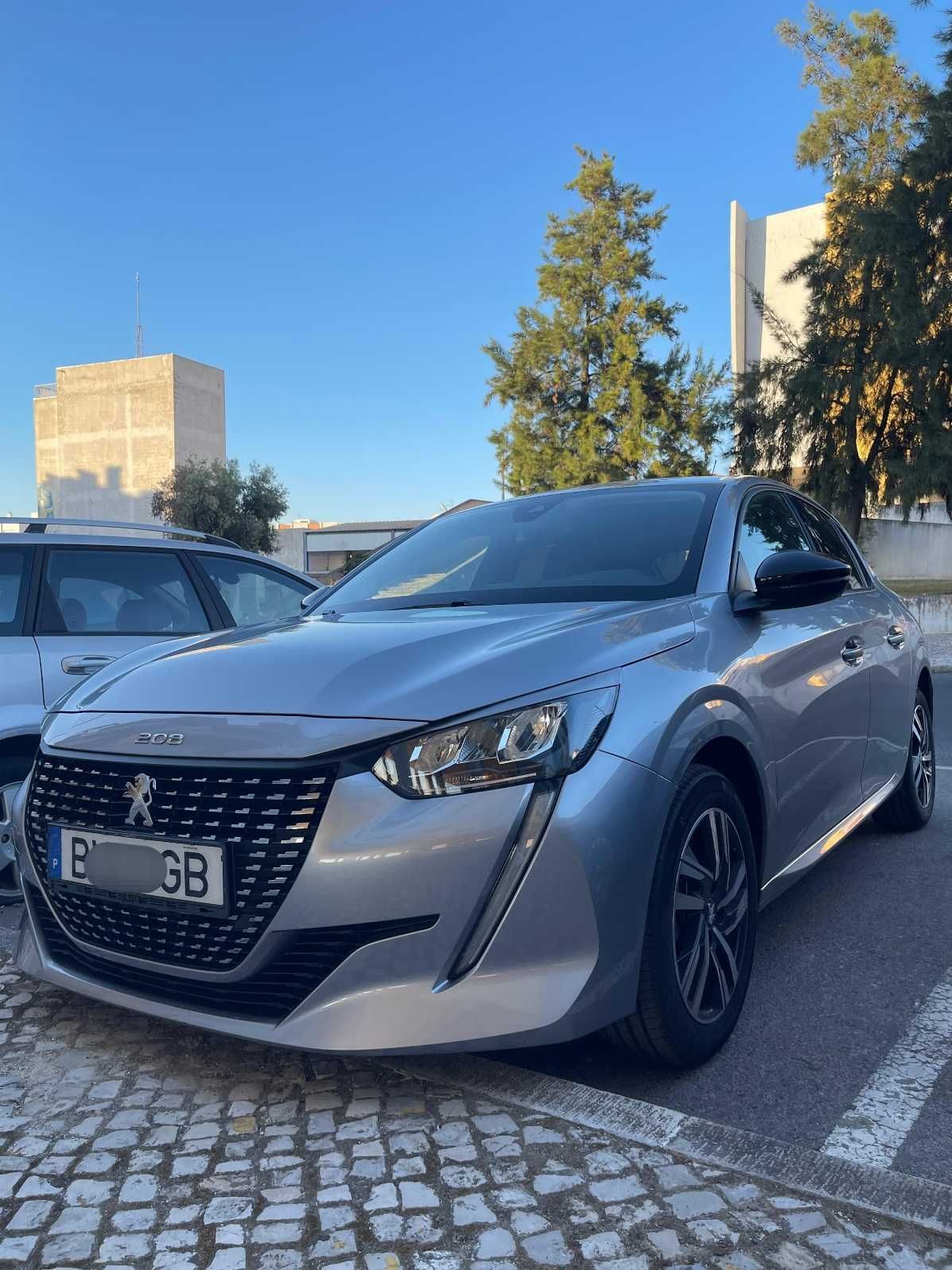 Peugeot 208 Allure 1.2, caixa automática, camera