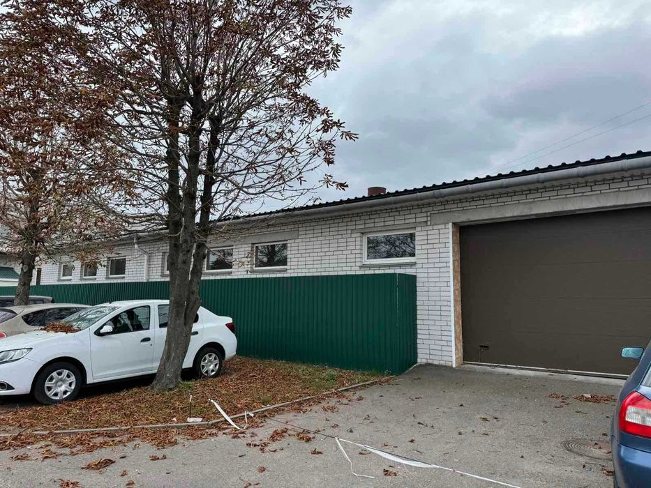 Оренда капітального складу на вул. Луценка