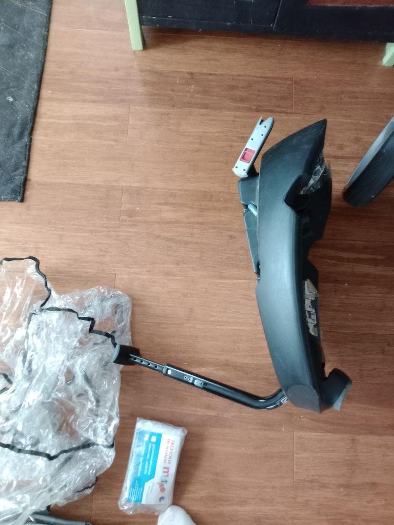 Wózek Adamex Barletta 4w1 3w1 gondolą spacerówka nosidełko baza