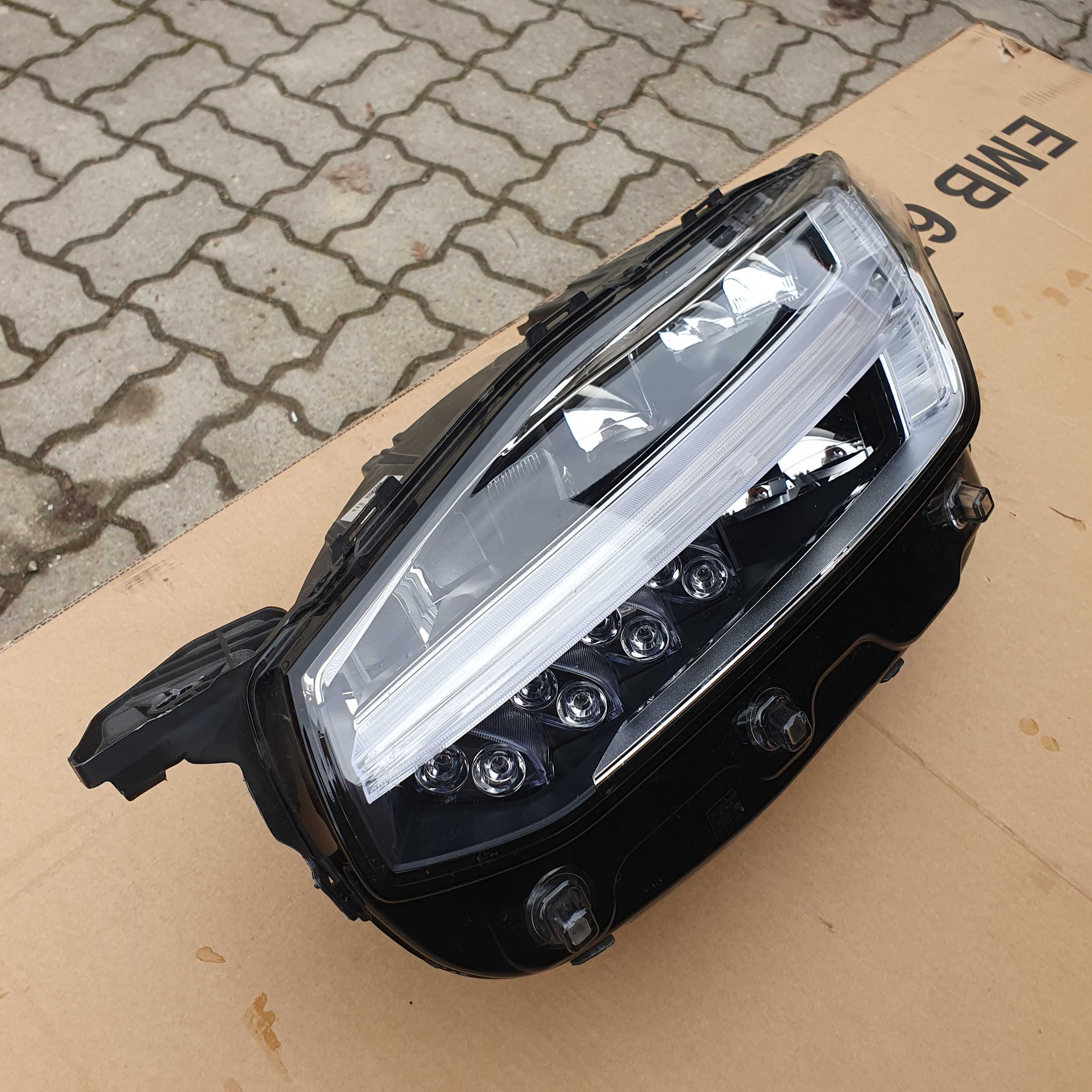 lampa lewy przód VOLVO XC90 II MID LED OE 323.424.86