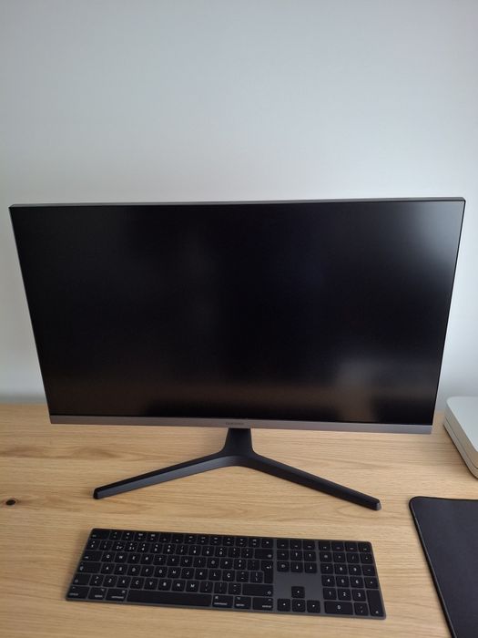 Monitor Samsung 27" 4K IPS em ótimo estado