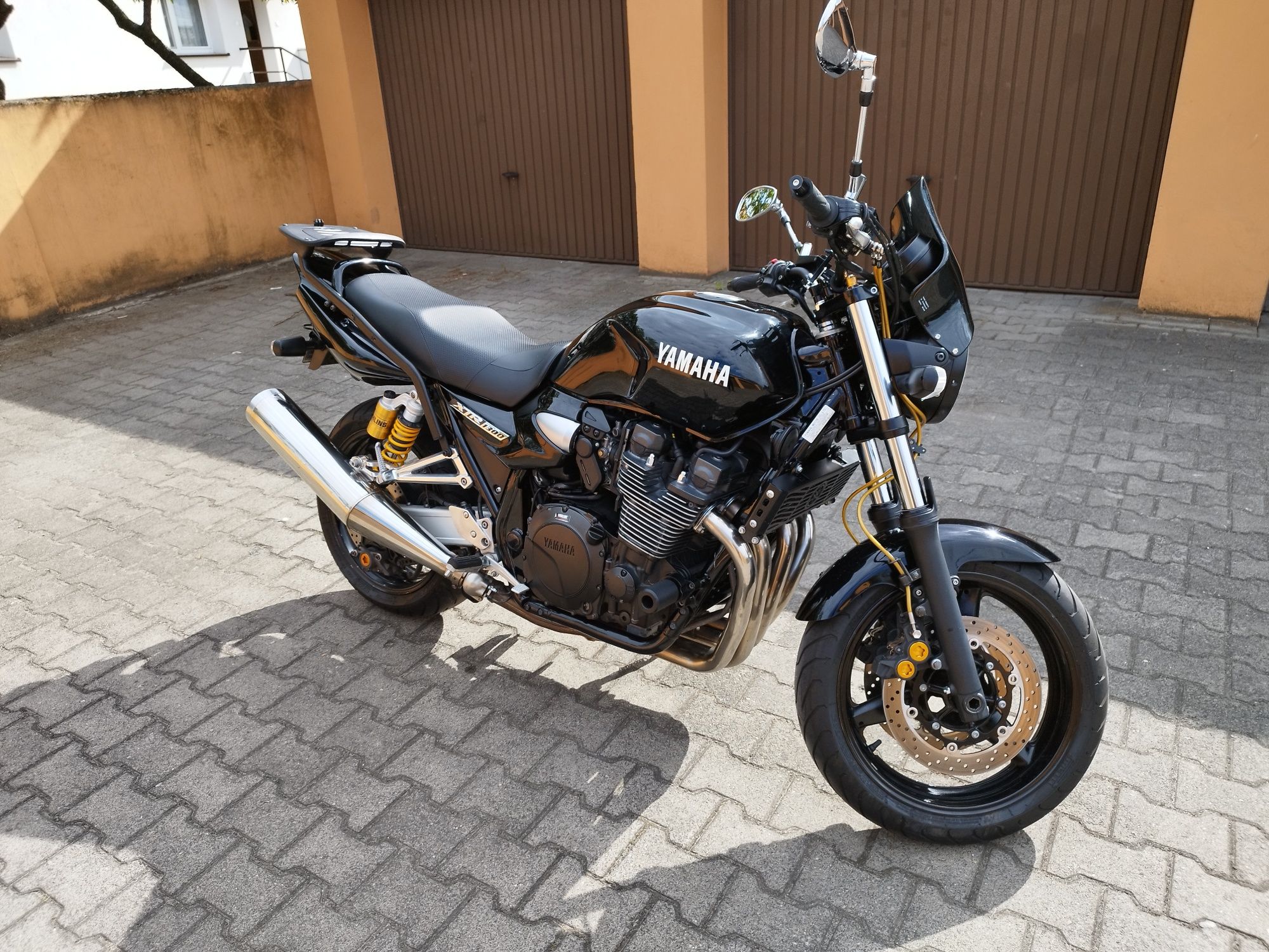 Yamaha XJR 1300.