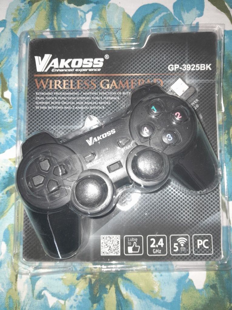 pad gamepad bezprzewodowy vakoss GP-3925BK  GP3925BK