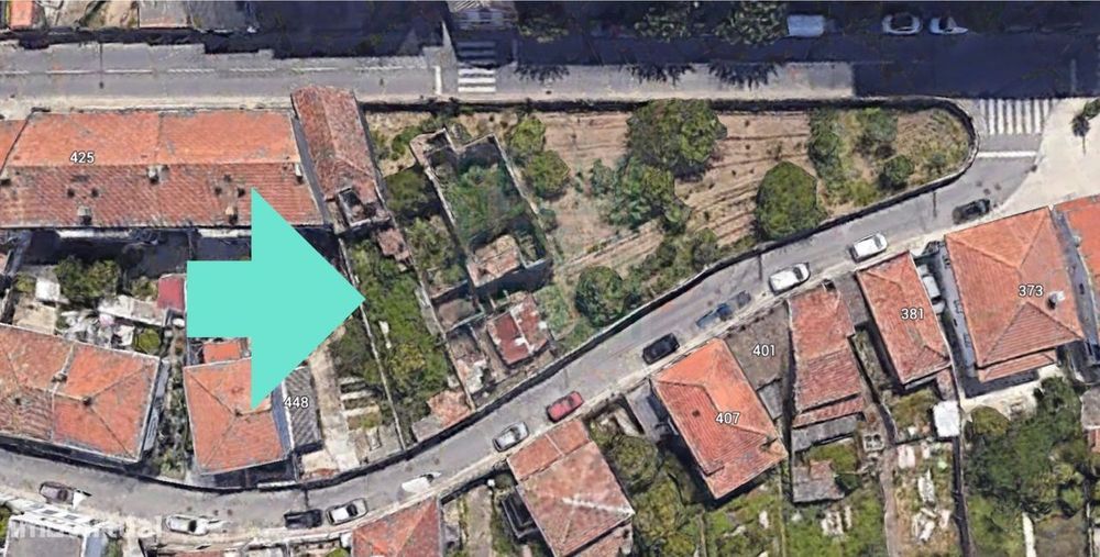 Terreno  para restaurar ao H.S. João