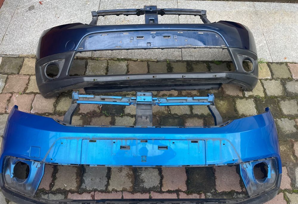 zderzak przod przedni  belka Dacia Sandero II stepway granatowy