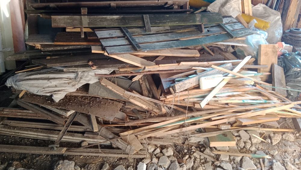Drewno na opał,po remontowe,stare drzwi i inne