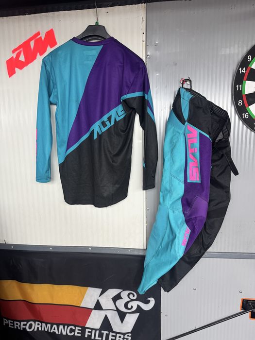 Odziez strój cross quad dzieciecy bardzo ladny prawie nie noszony