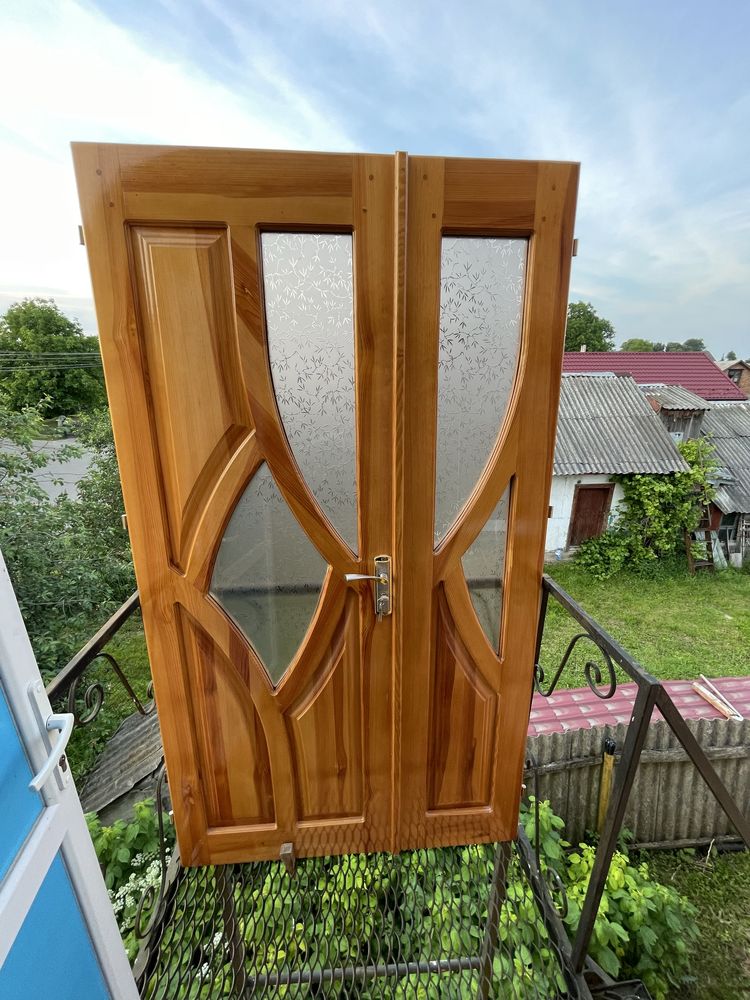 Продам міжкімнатні двері , розміри на фото
