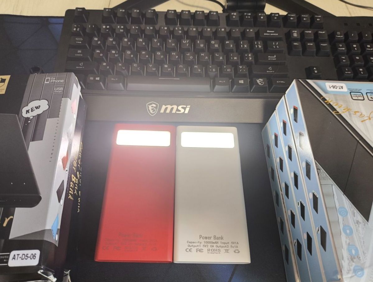 Павербанк Powerbank портативний зарядний пристрій